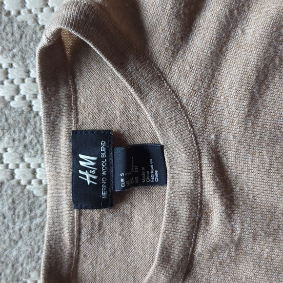 H&M merino wool blend sweater - Picture 2 of 4
